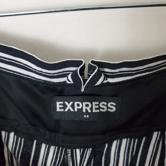 Express Wide Leg Pants Size 8 High Rise Black White Striped Belted Work Career - Picture 7 of 8
